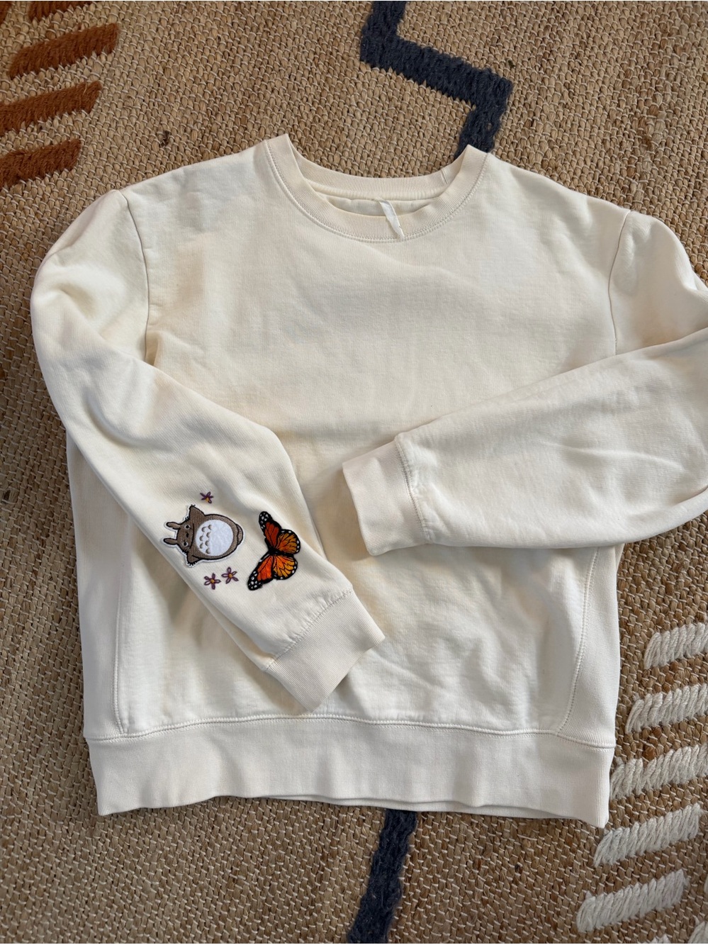 Organic cotton sweatshirt with Totoro decoration